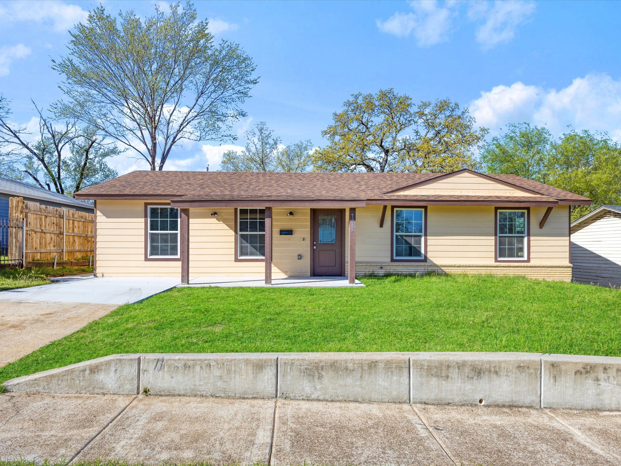 7245 Van Natta Lane Fort Worth TX 76112