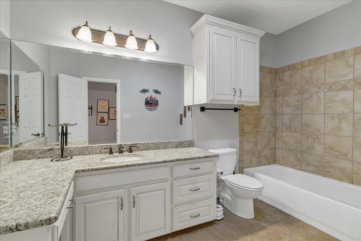 3300 Fountain Way Granbury TX 76049
