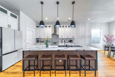 1704 Mcbroom Street Dallas TX 75212