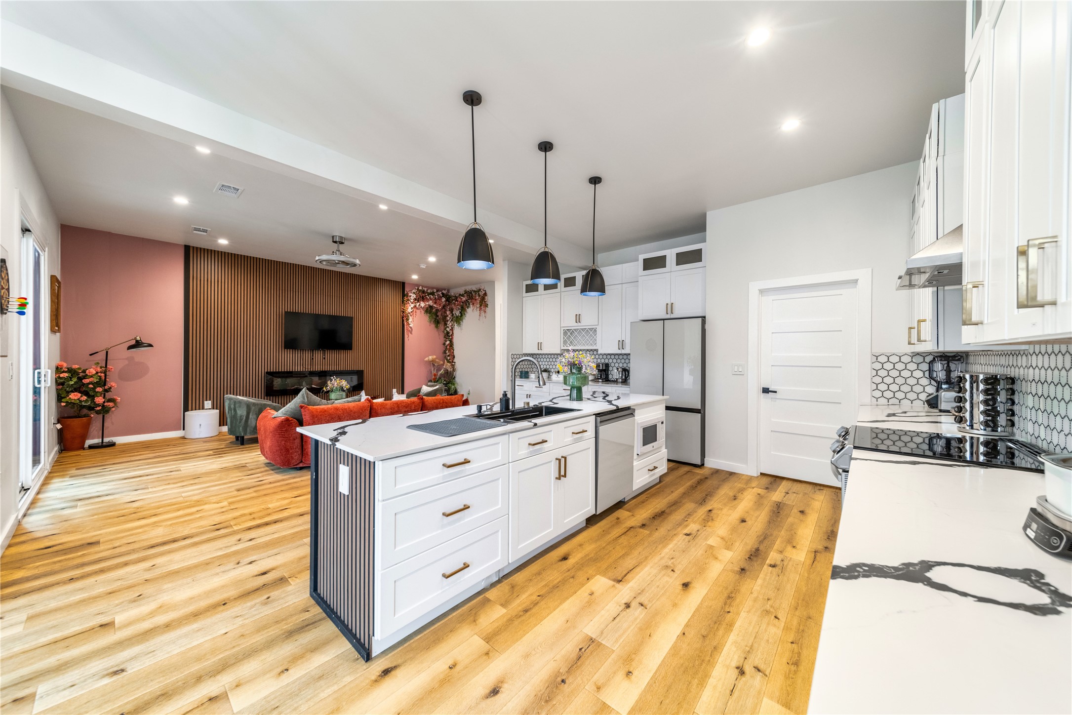 1704 Mcbroom Street Dallas TX 75212