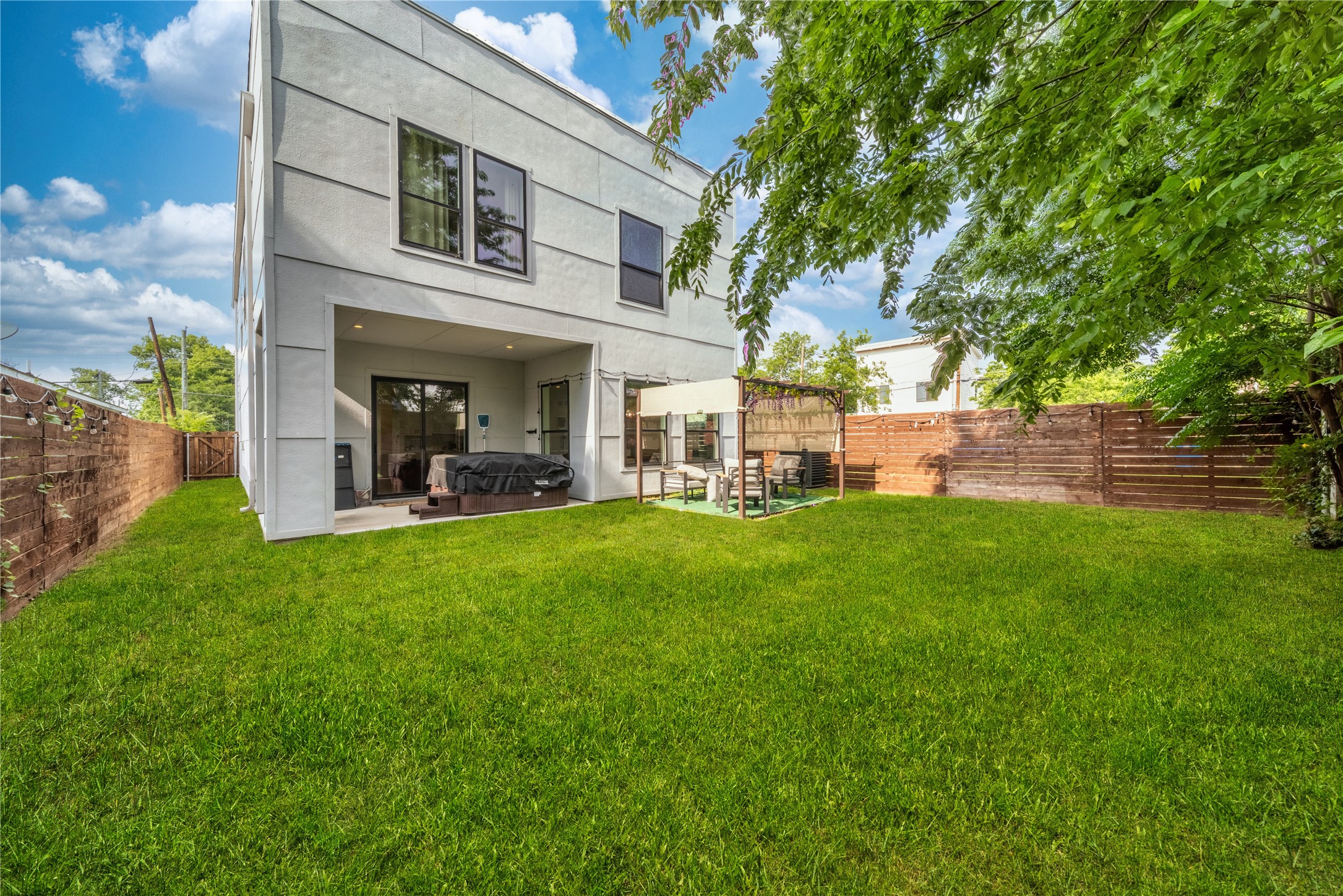 1704 Mcbroom Street Dallas TX 75212