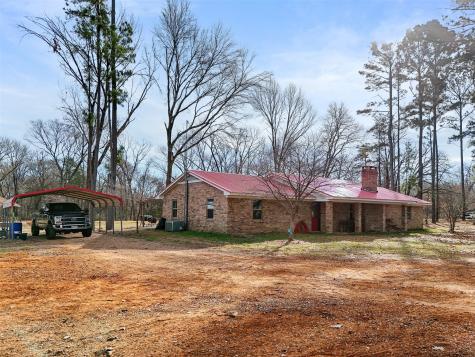 7766 N State Highway 78 Ravenna TX 75476