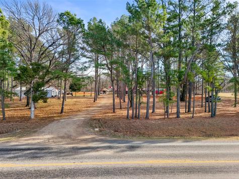7766 N State Highway 78 Ravenna TX 75476