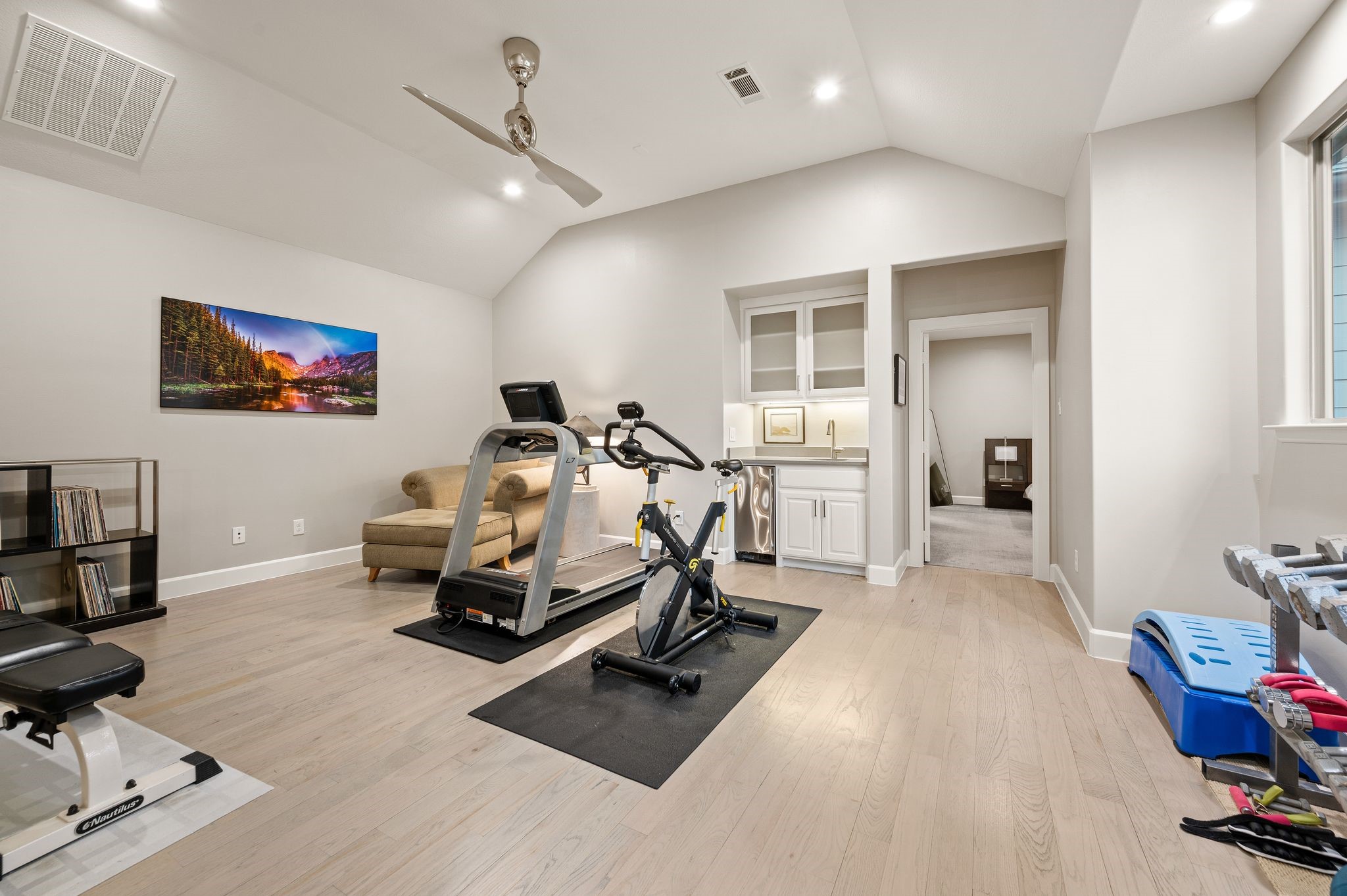 6811 Del Norte Lane Dallas TX 75225