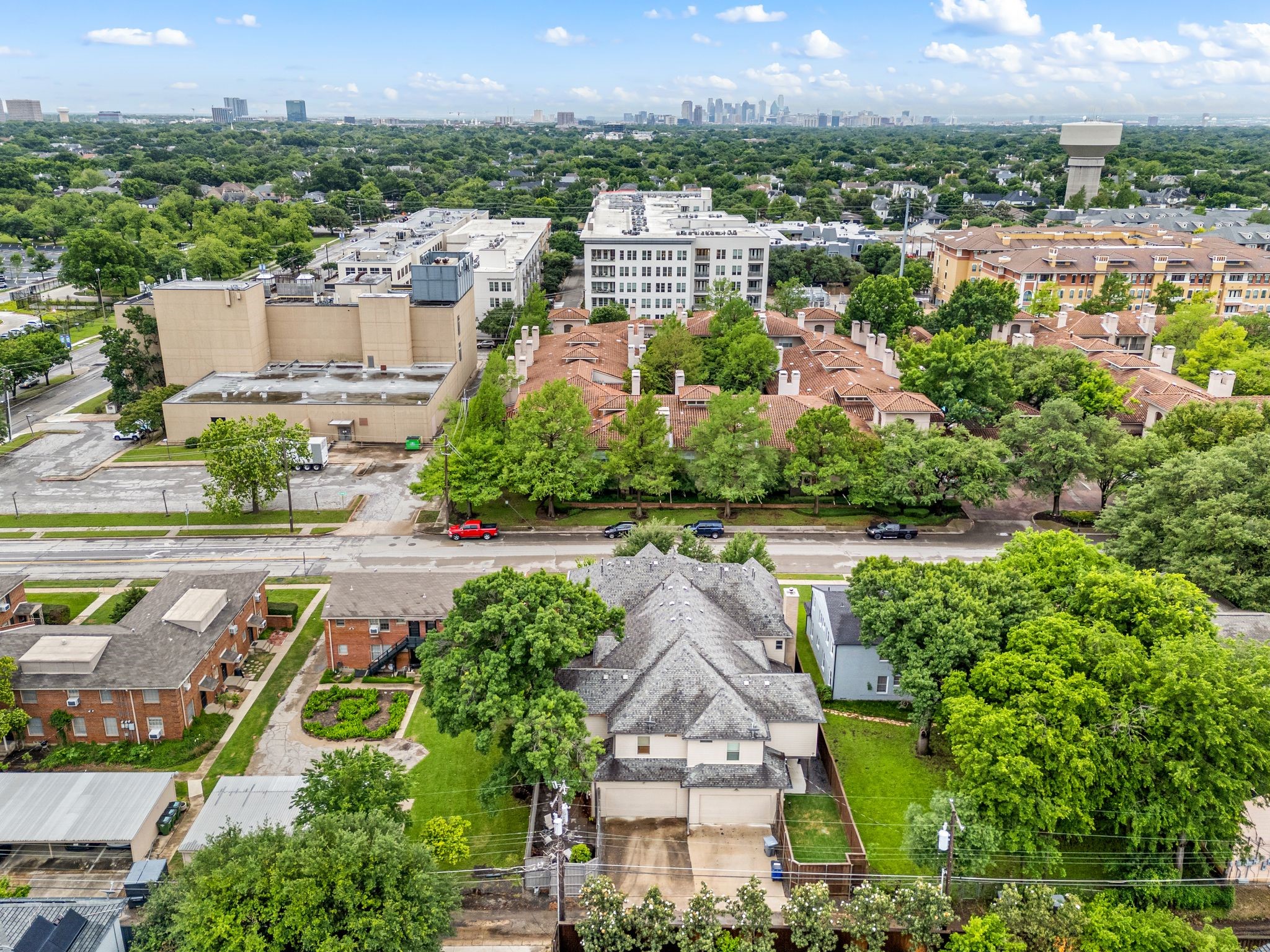 6811 Del Norte Lane Dallas TX 75225