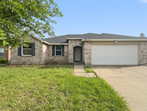 2043 Plains Court Grand Prairie TX 75052