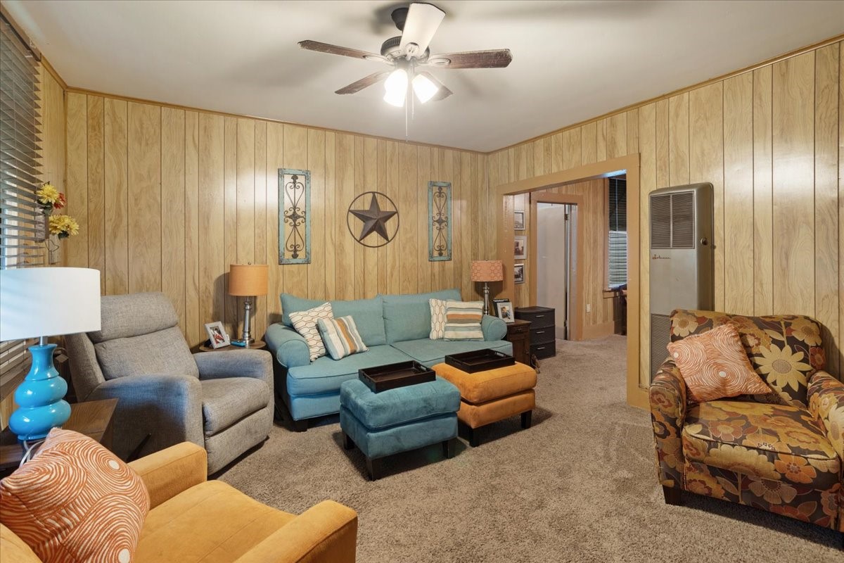1231 W Woodard Street Denison TX 75020