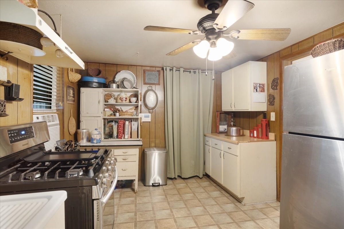 1231 W Woodard Street Denison TX 75020