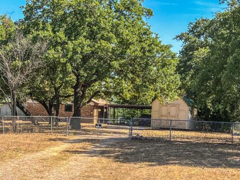 1754 N Lakeview Drive Palo Pinto TX 76484