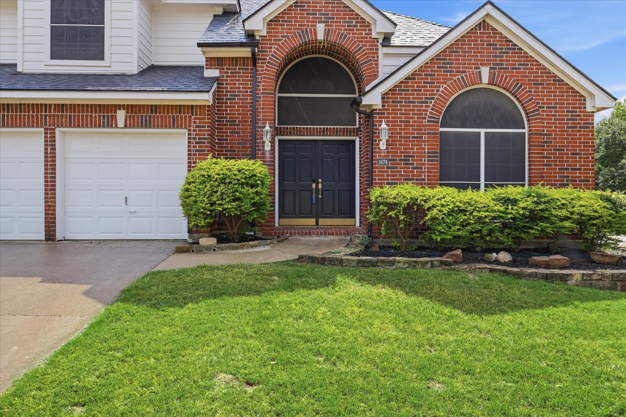 1674 Knoll Ridge Circle Corinth TX 76210