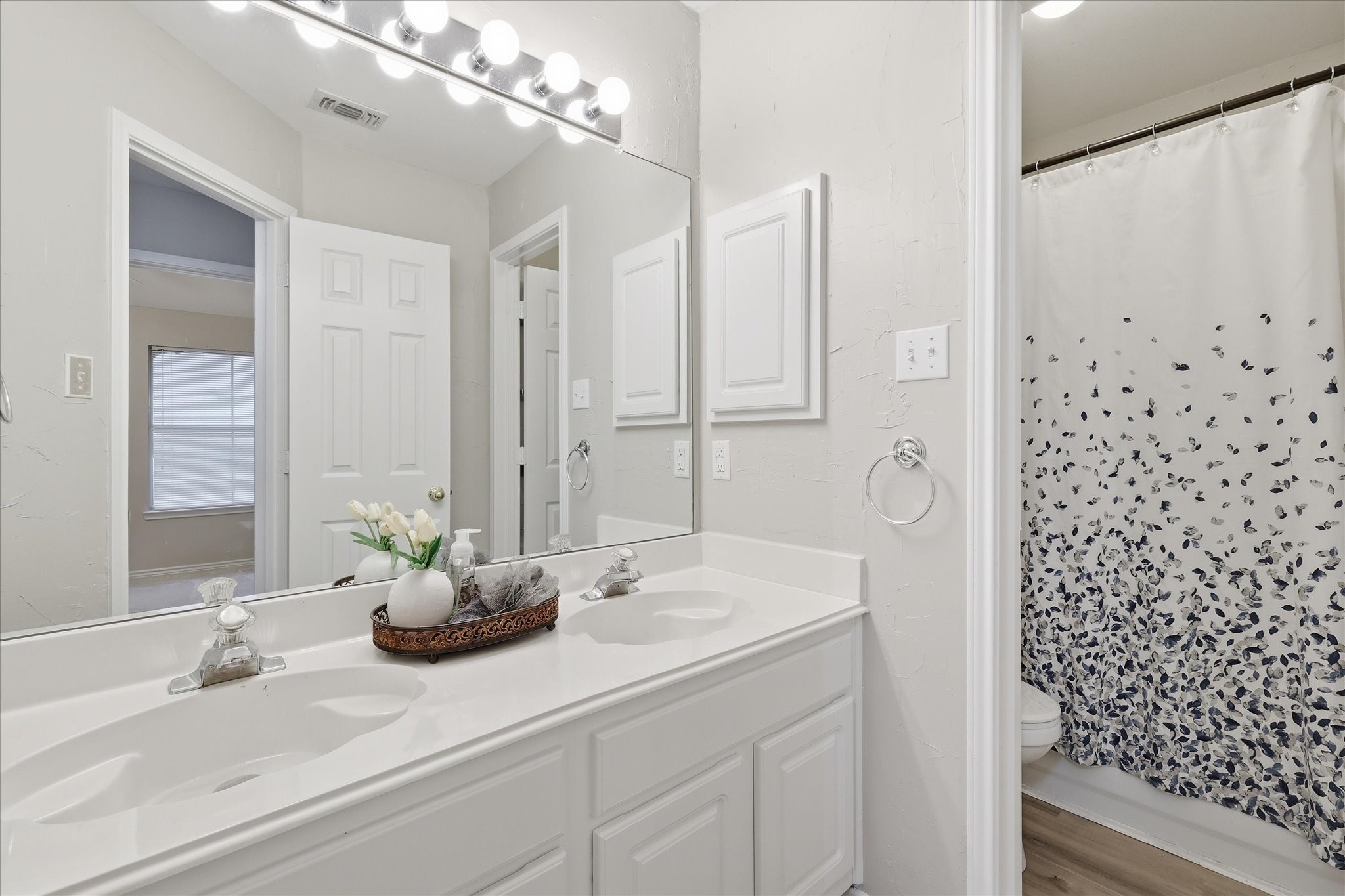 1674 Knoll Ridge Circle Corinth TX 76210