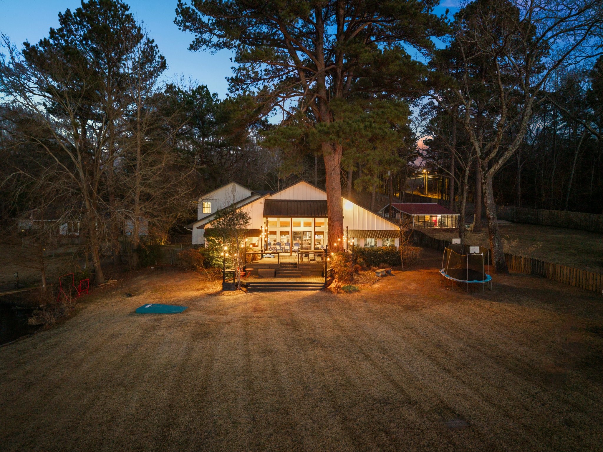 1805 E Lake Drive Gladewater TX 75647