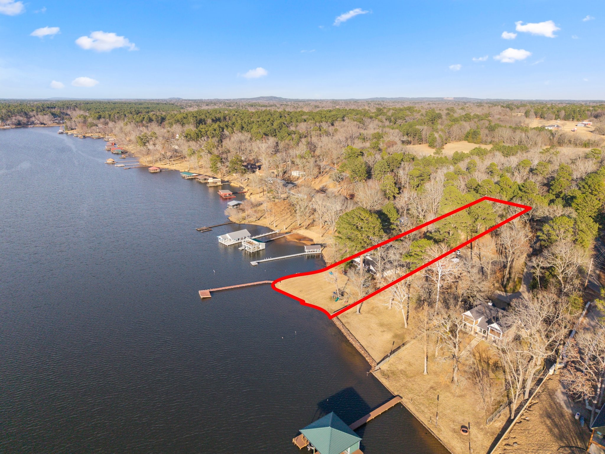 1805 E Lake Drive Gladewater TX 75647