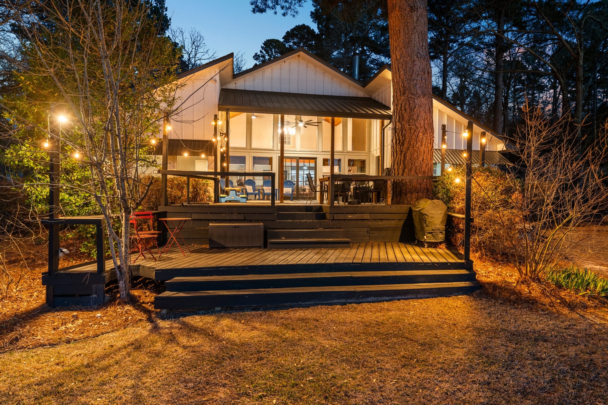 1805 E Lake Drive Gladewater TX 75647