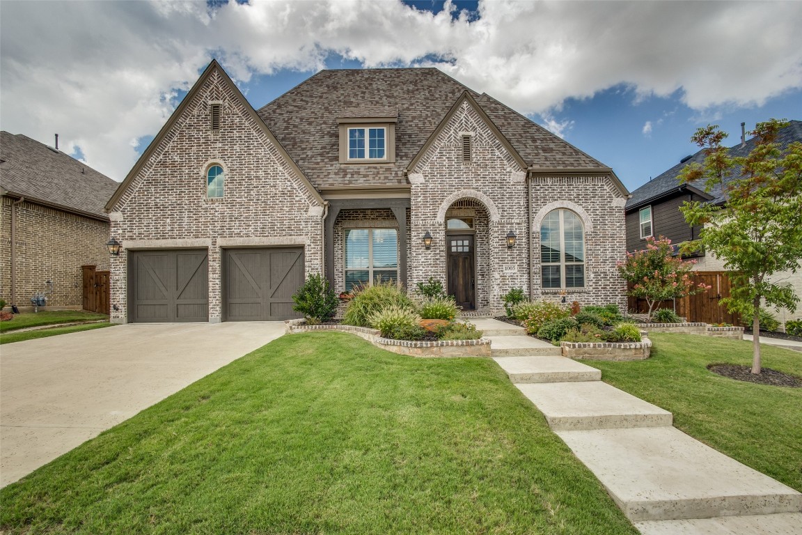 1005 Calumet Court Roanoke TX 76262