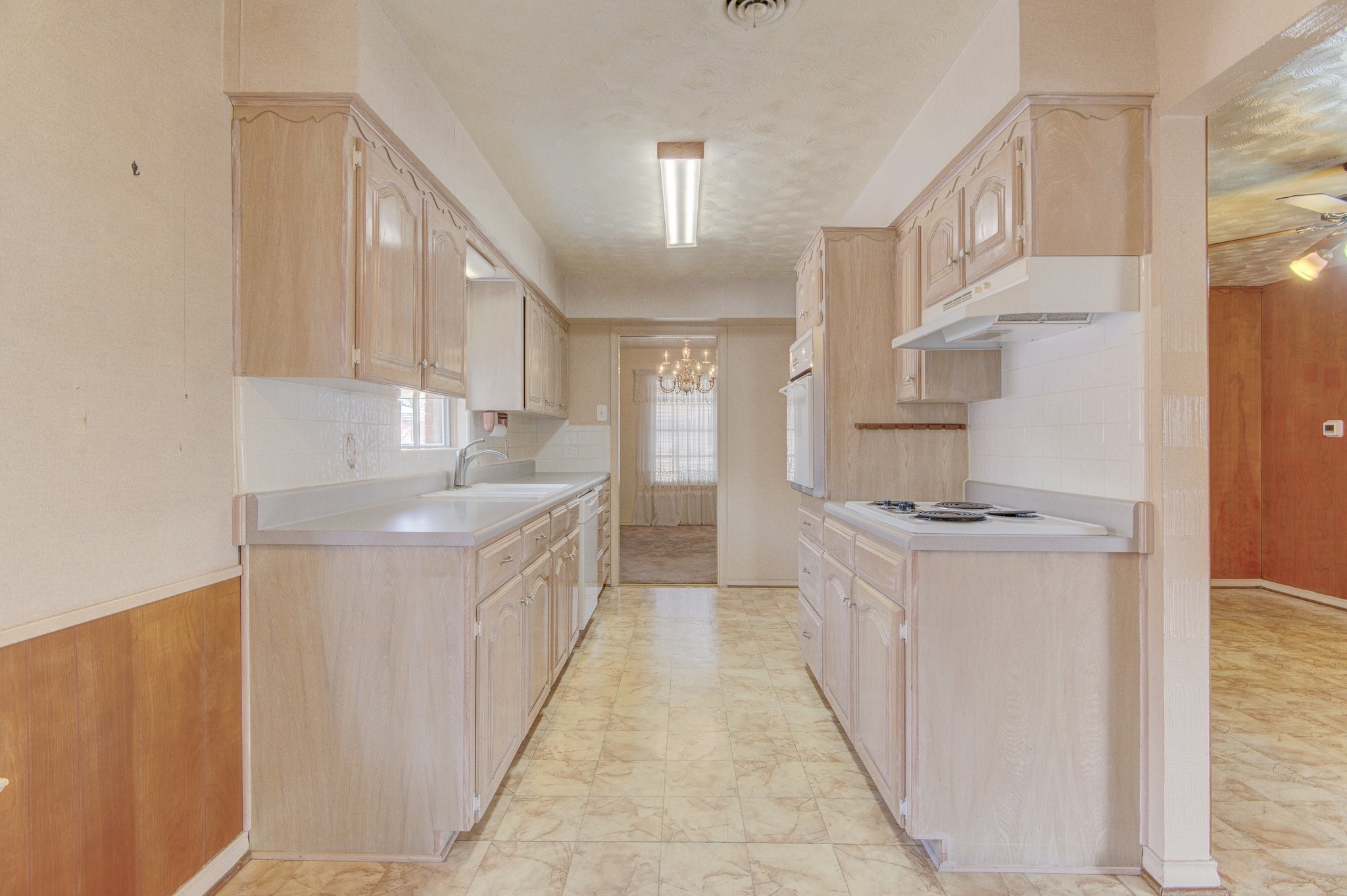9203 Lindaro Lane Dallas TX 75228