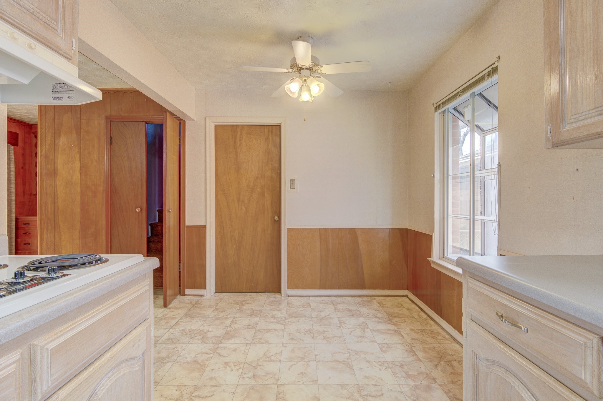 9203 Lindaro Lane Dallas TX 75228