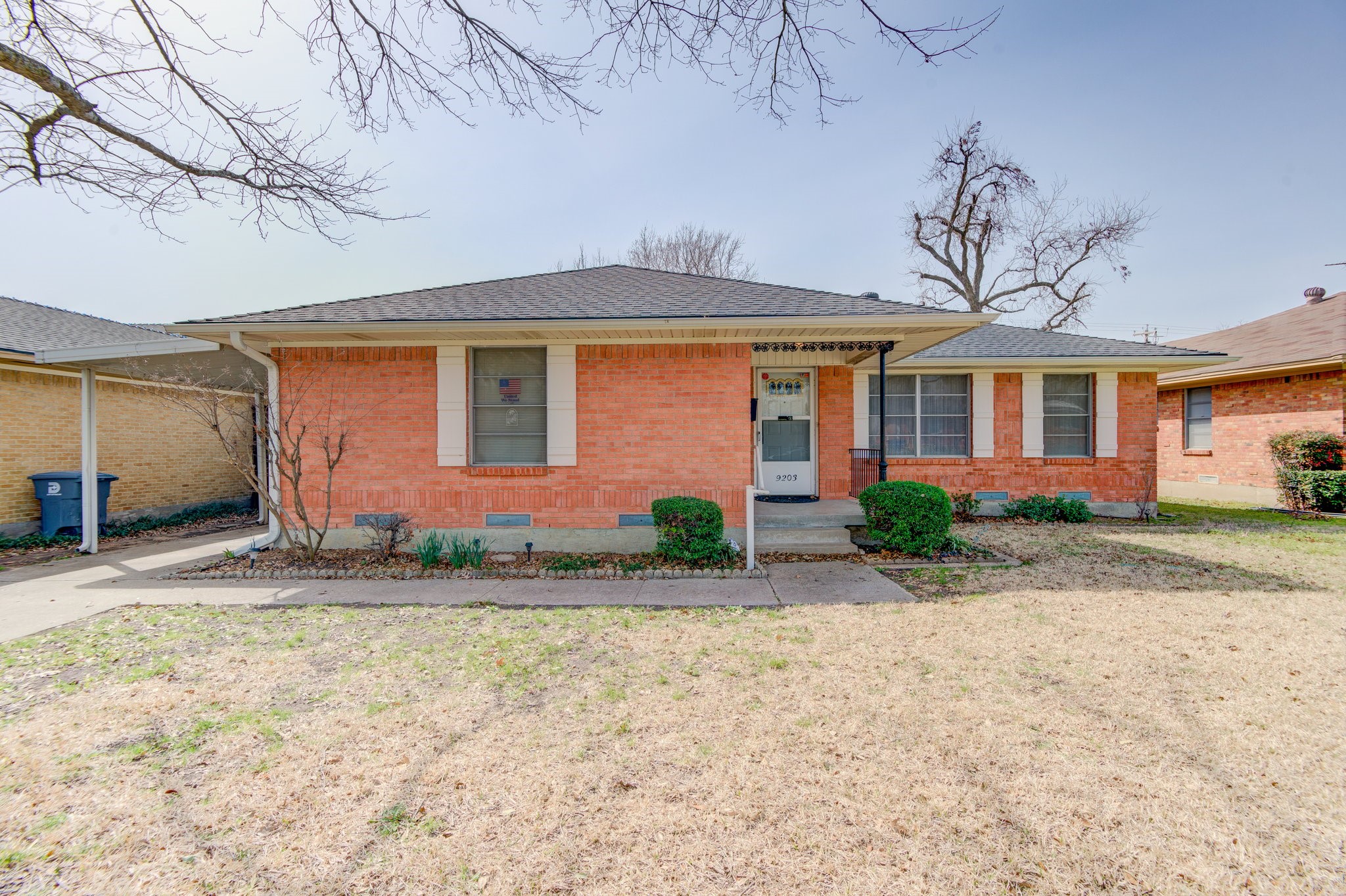 9203 Lindaro Lane Dallas TX 75228