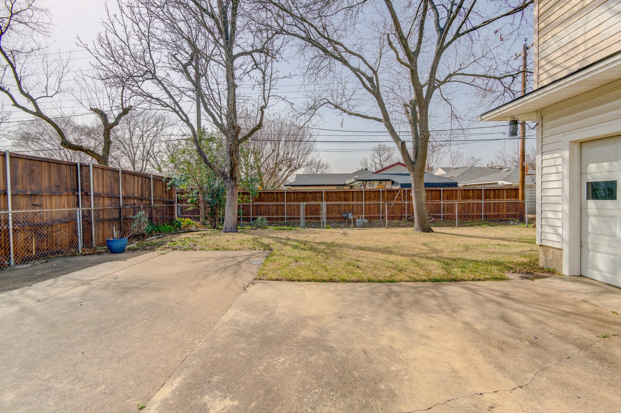 9203 Lindaro Lane Dallas TX 75228