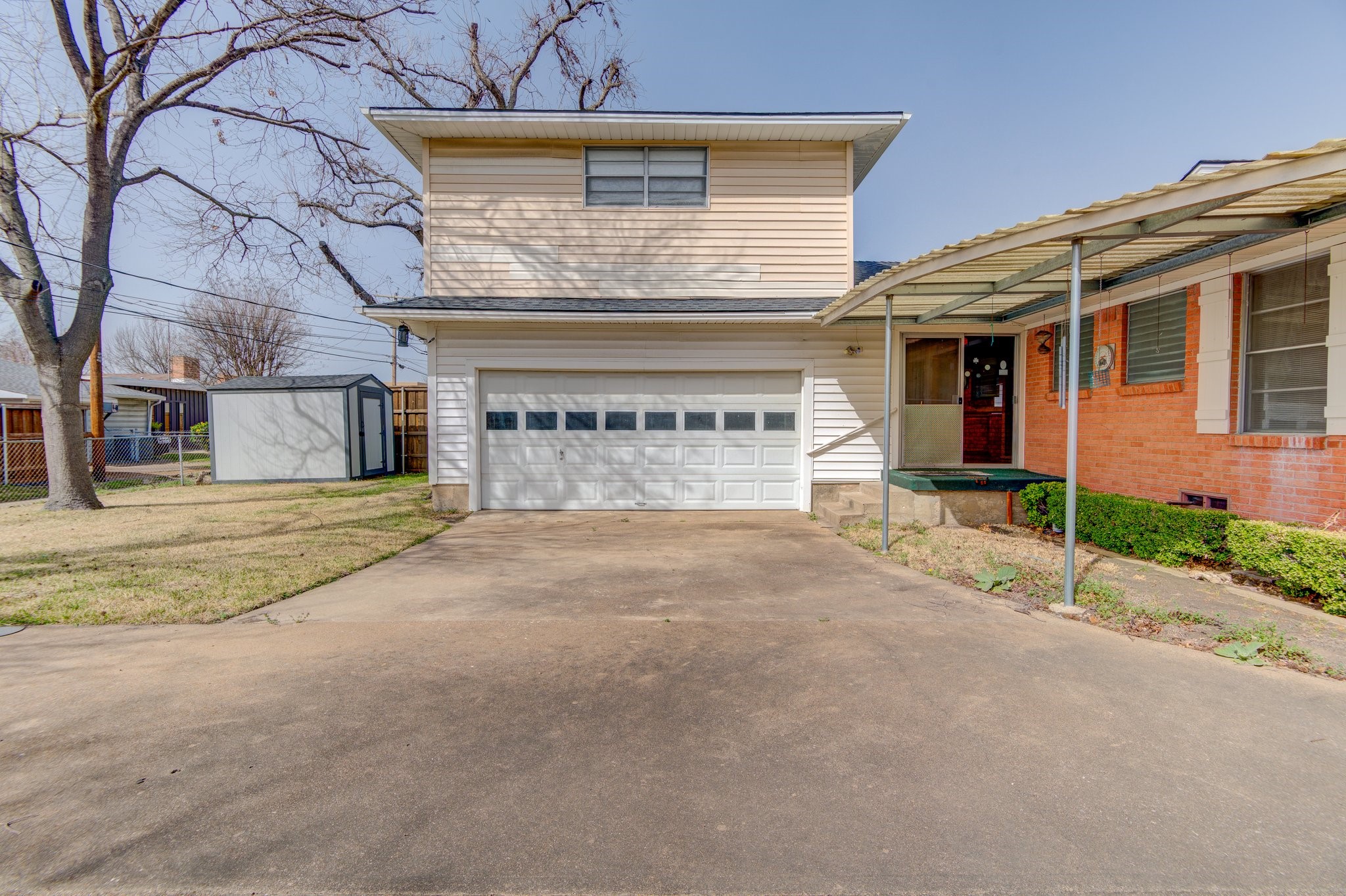 9203 Lindaro Lane Dallas TX 75228