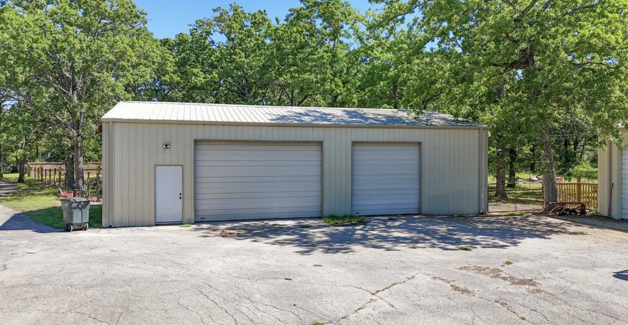 9501 Oakwood Road Quinlan TX 75474