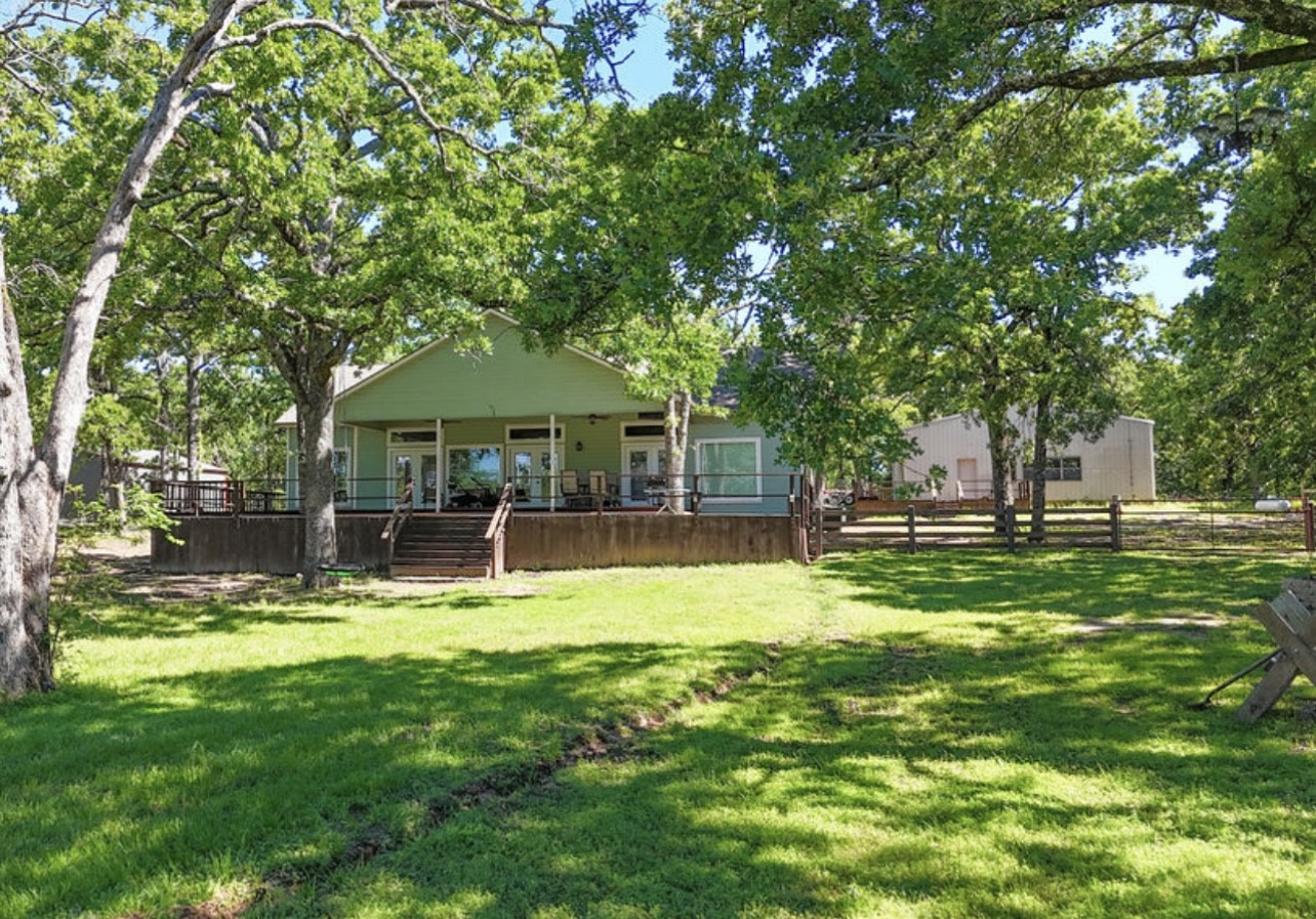 9501 Oakwood Road Quinlan TX 75474