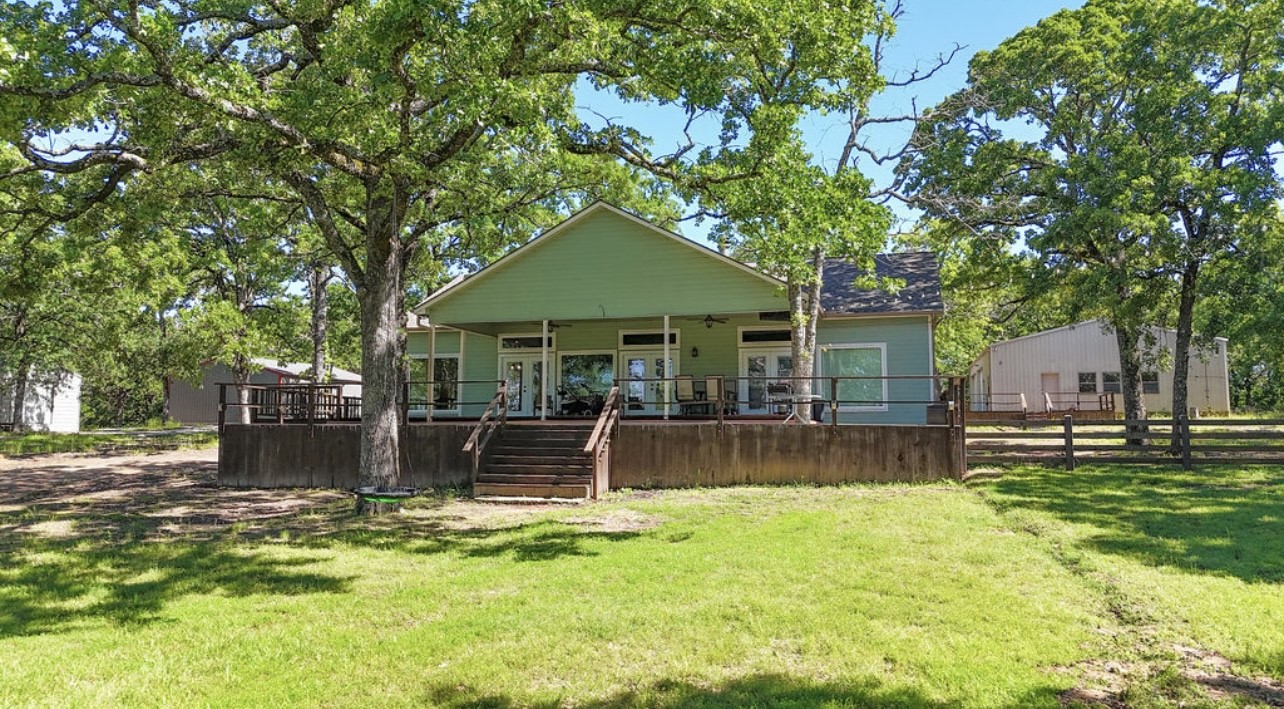 9501 Oakwood Road Quinlan TX 75474