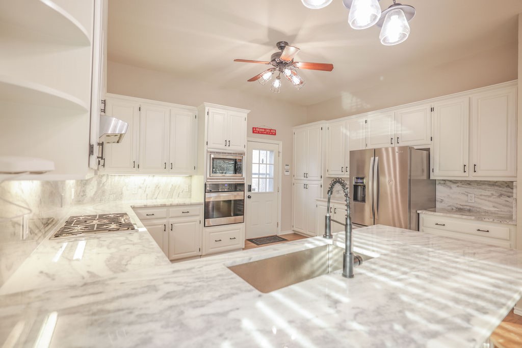 9501 Oakwood Road Quinlan TX 75474