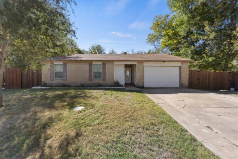 2338 Quail Hollow Drive Grand Prairie TX 75051