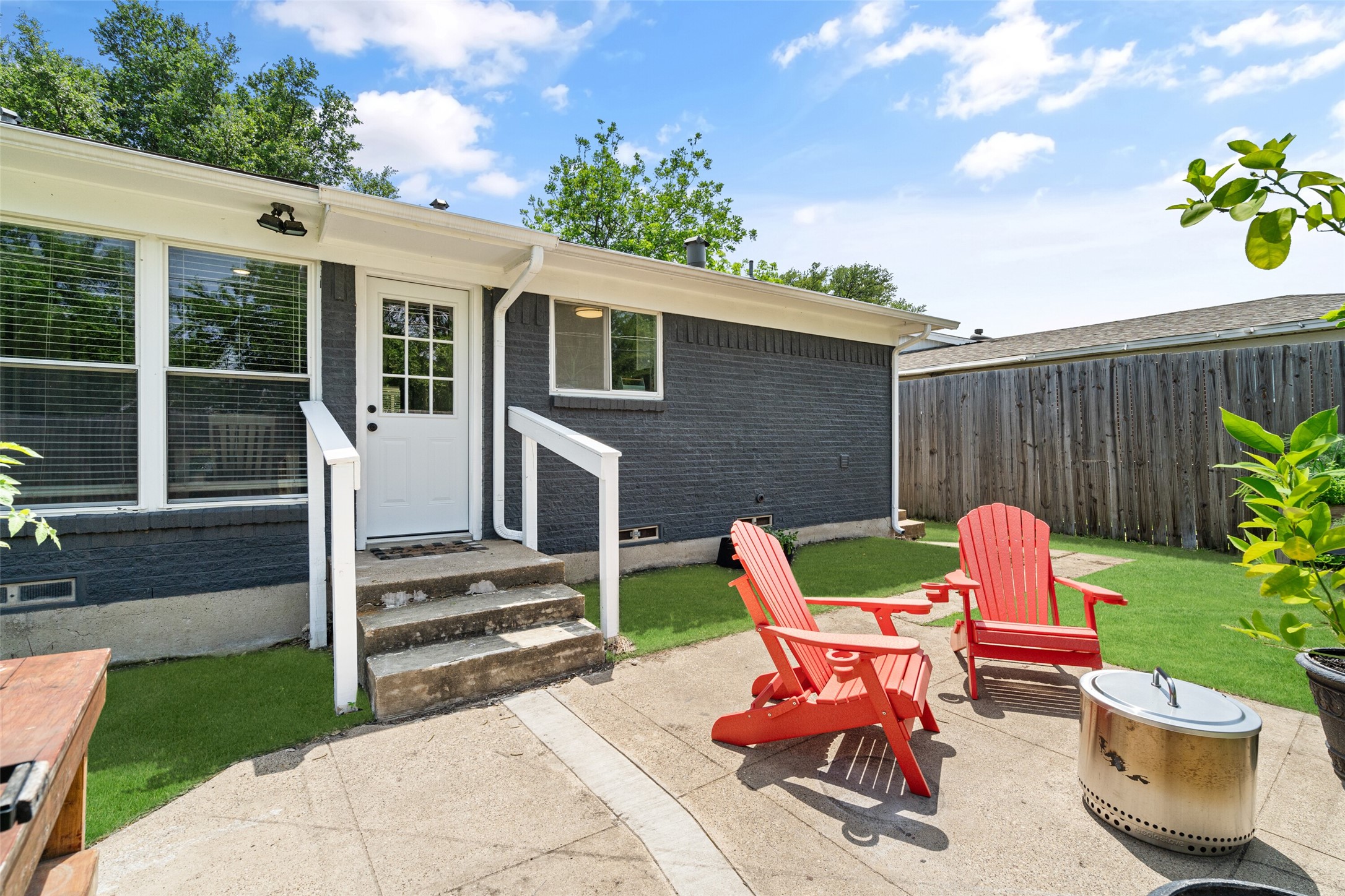 517 Rorary Drive Richardson TX 75081