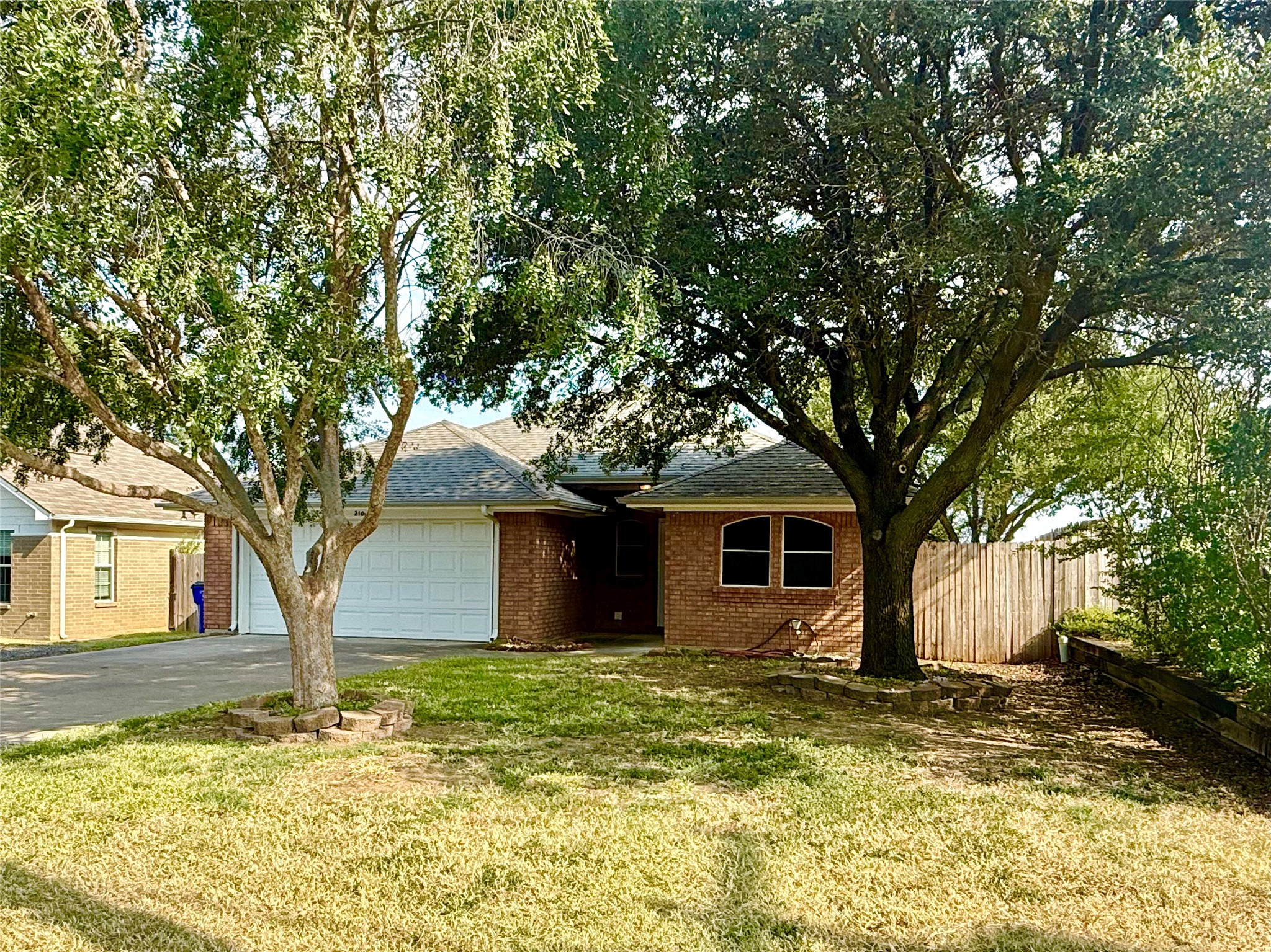 210 W 4th Street Kennedale TX 76060