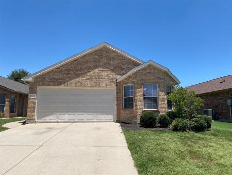 2129 Charmion Lane Fort Worth TX 76131