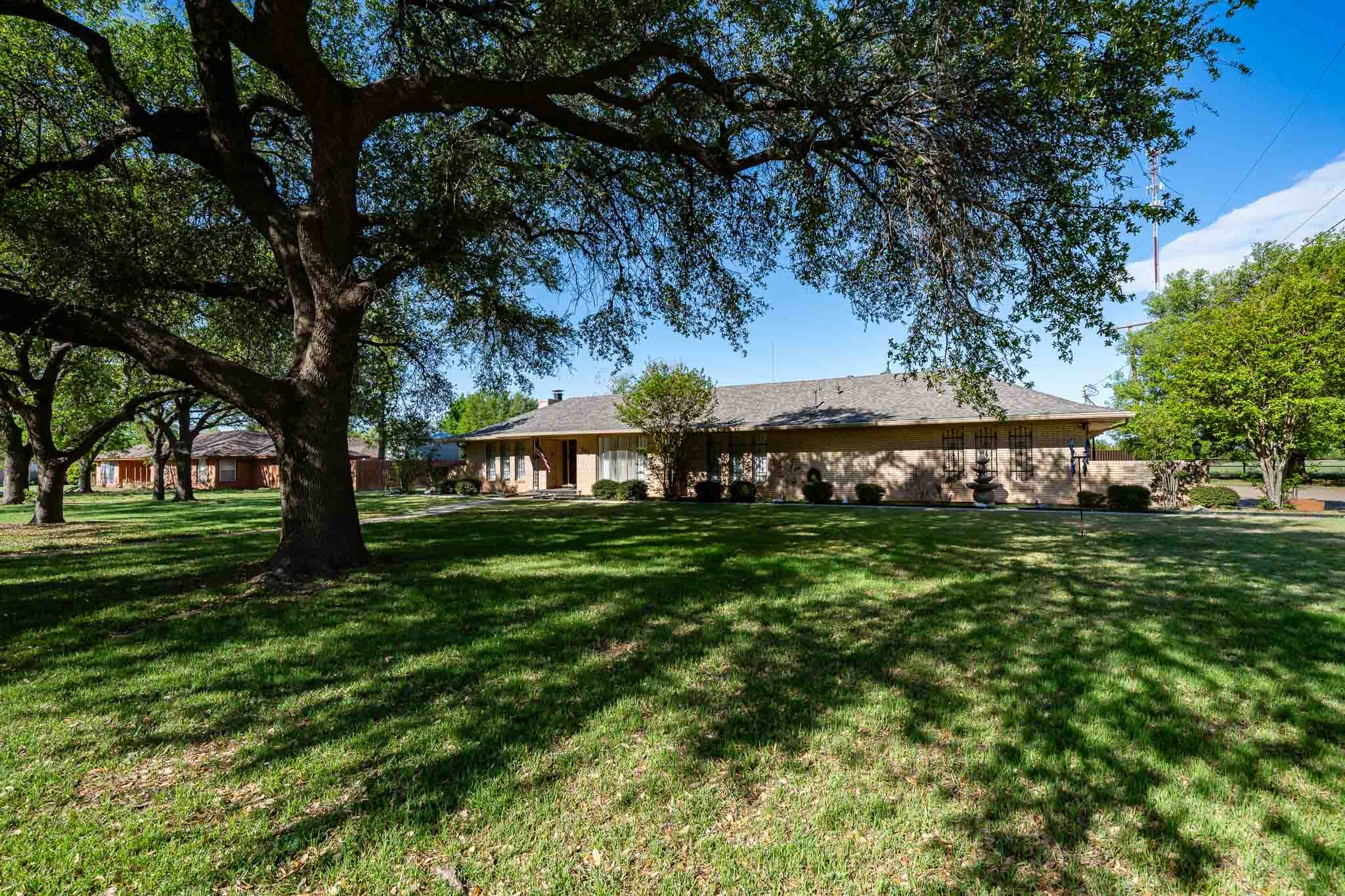 703 N Avenue L Haskell TX 79521