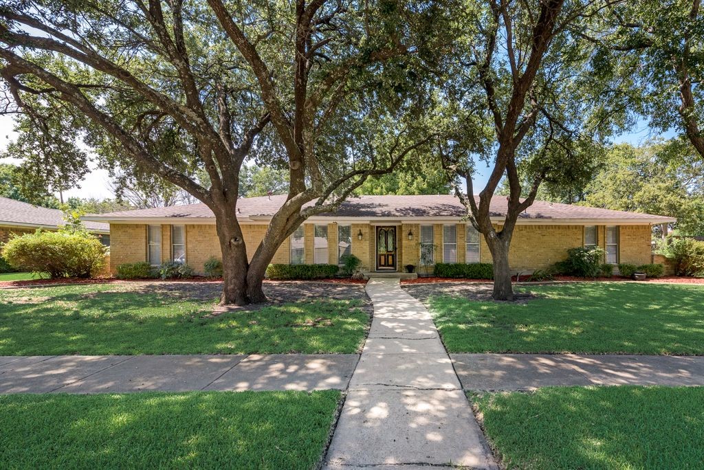 4009 Niagara Street Garland TX 75041