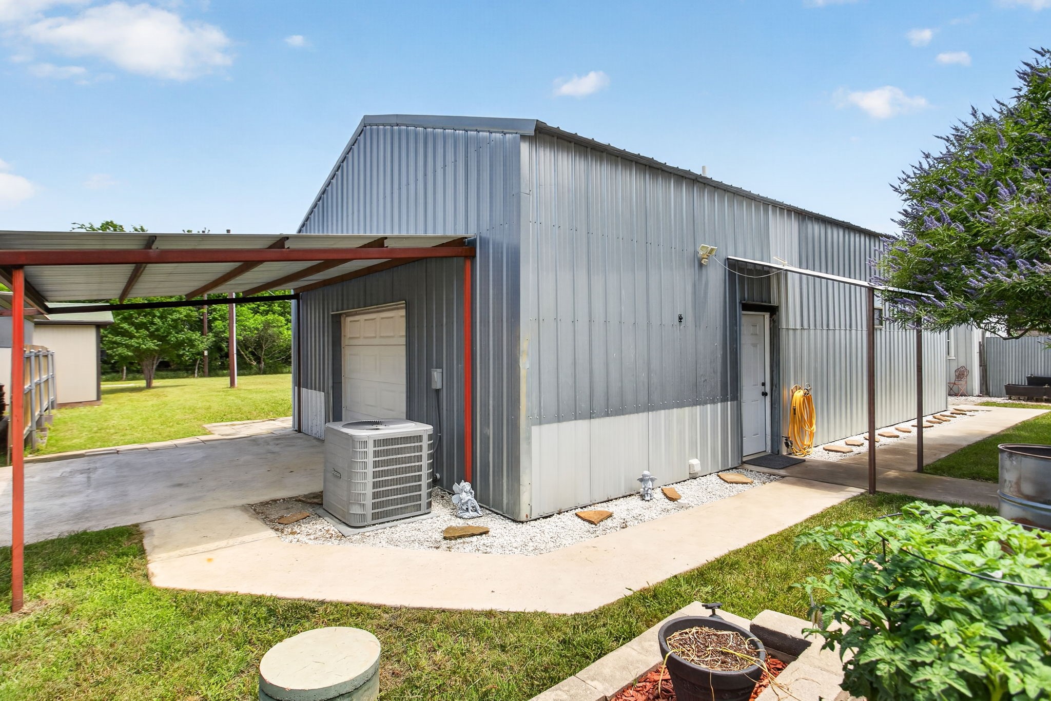 2112 N County Road 810 Alvarado TX 76009