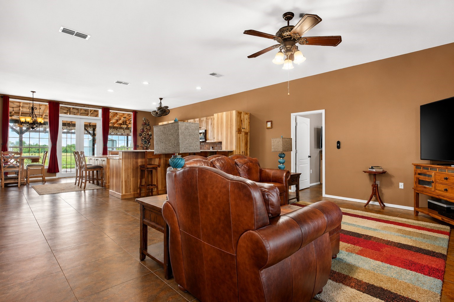 2112 N County Road 810 Alvarado TX 76009