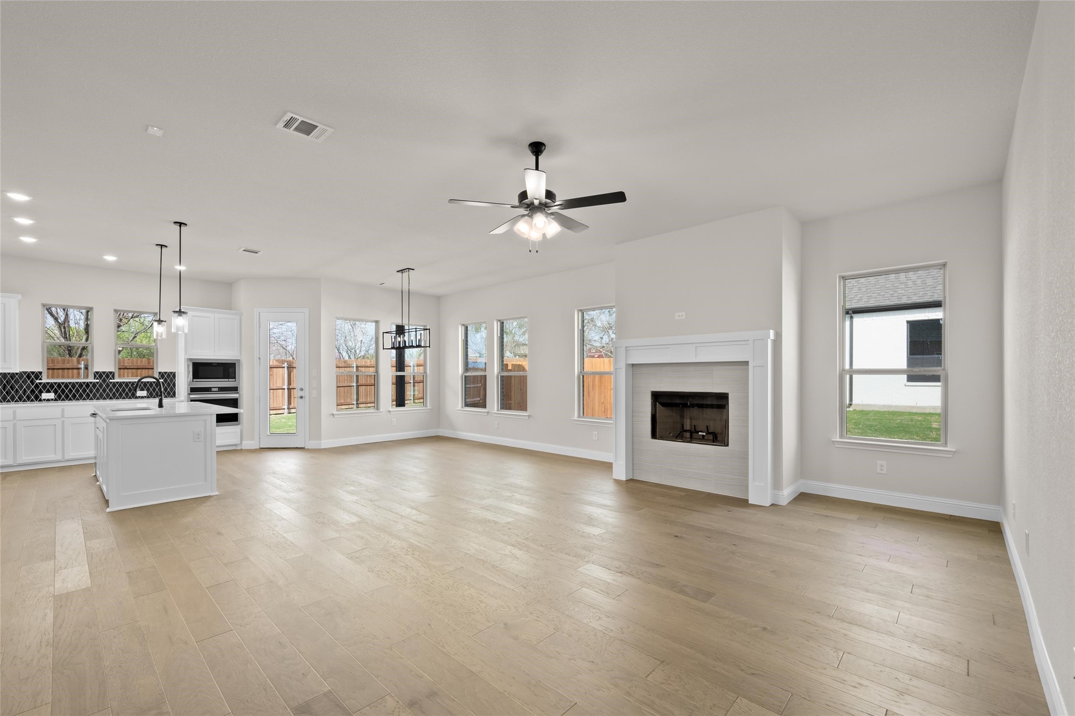 4017 Alpine Street Midlothian TX 76065