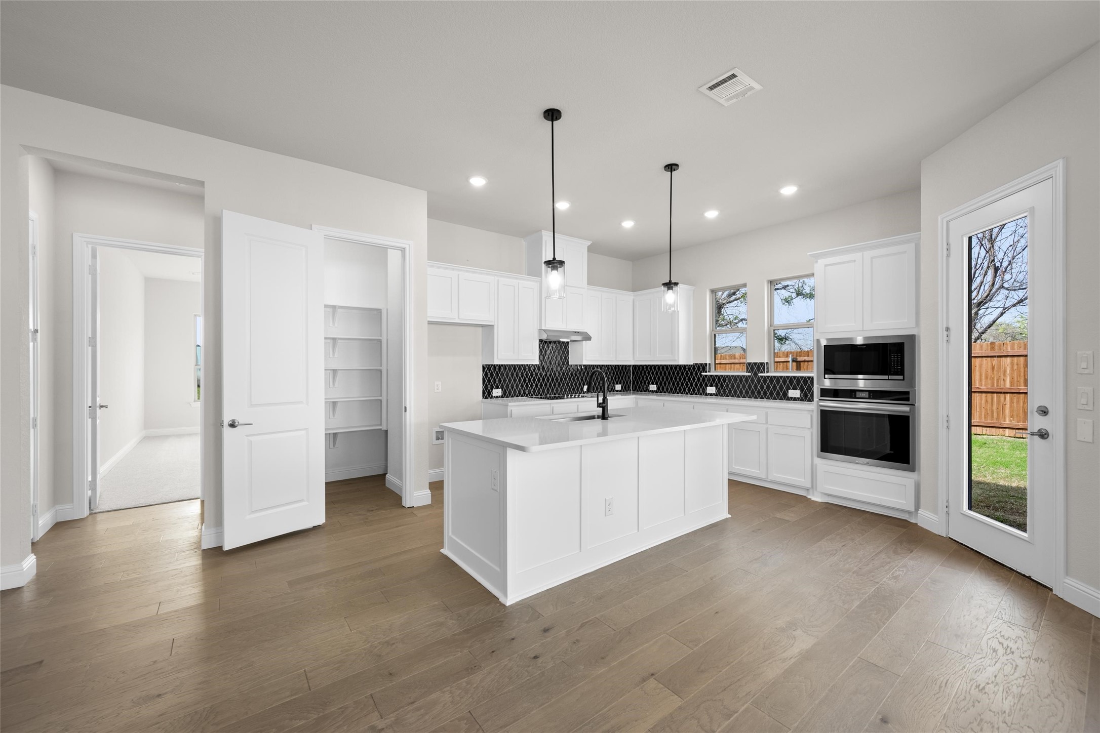 4017 Alpine Street Midlothian TX 76065