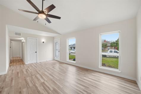 2929 Kingswood Drive Garland TX 75040