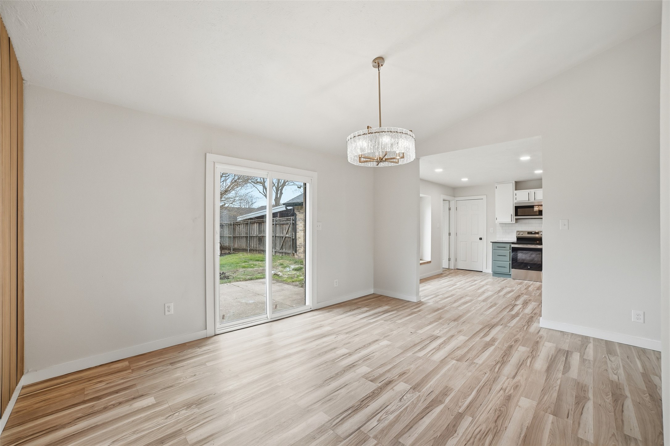 2929 Kingswood Drive Garland TX 75040