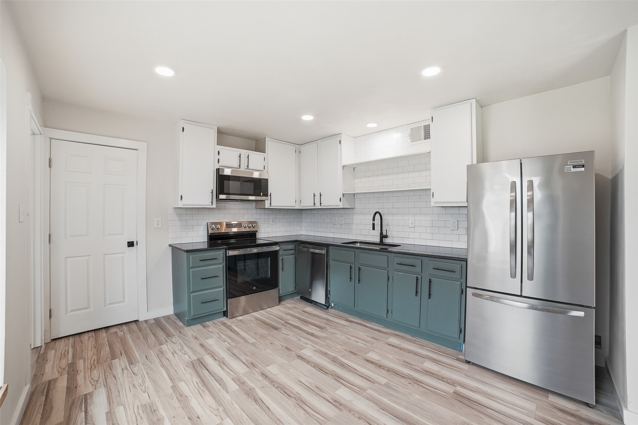 2929 Kingswood Drive Garland TX 75040