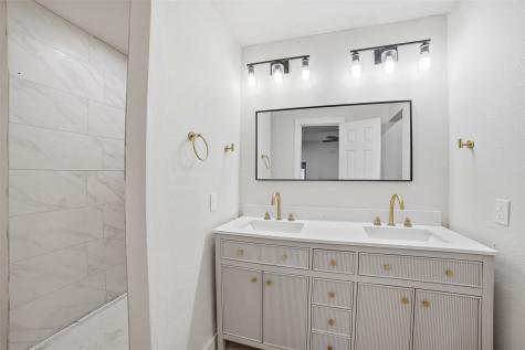 2929 Kingswood Drive Garland TX 75040