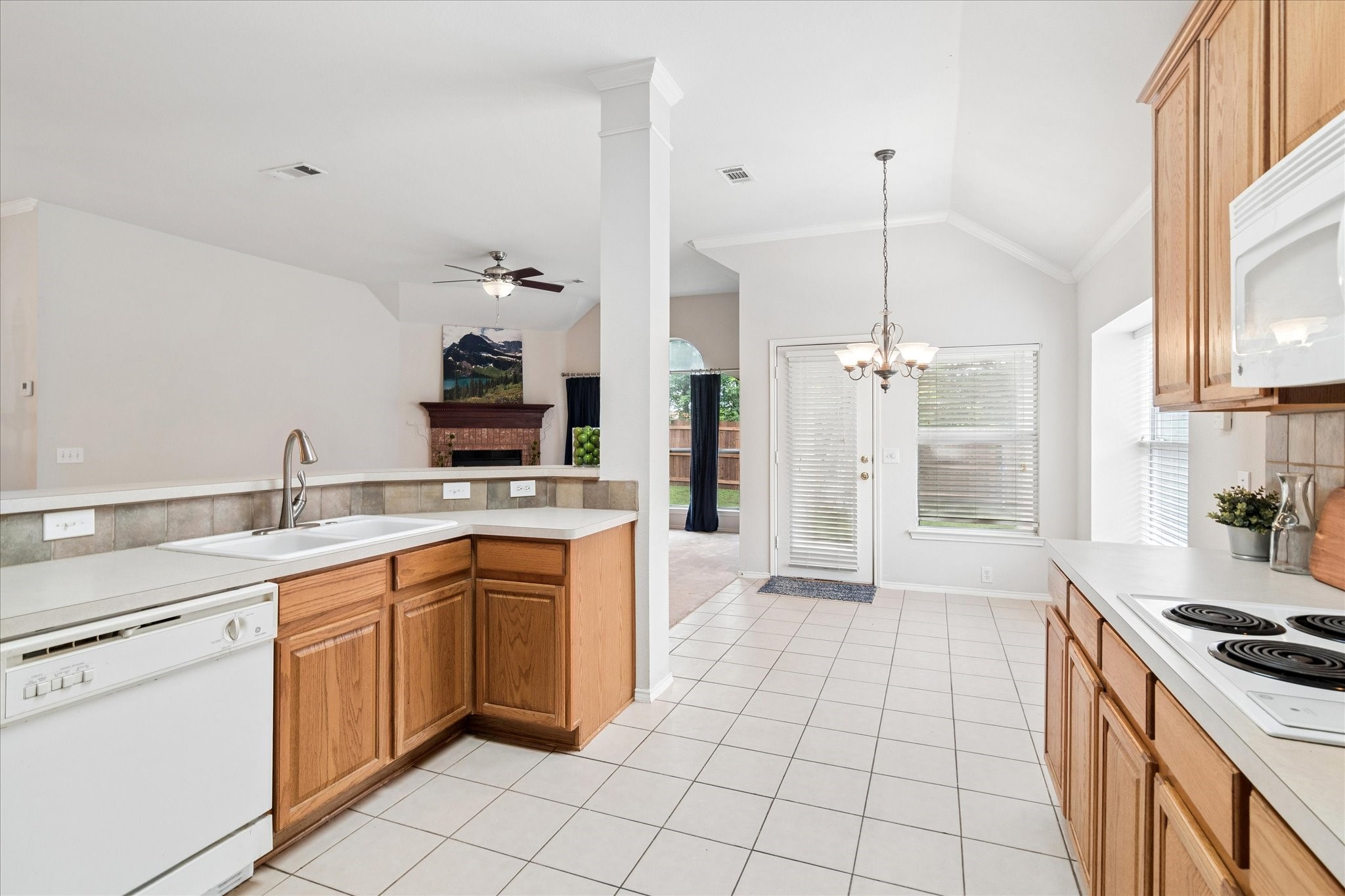 3711 Palmetto Court Denton TX 76210