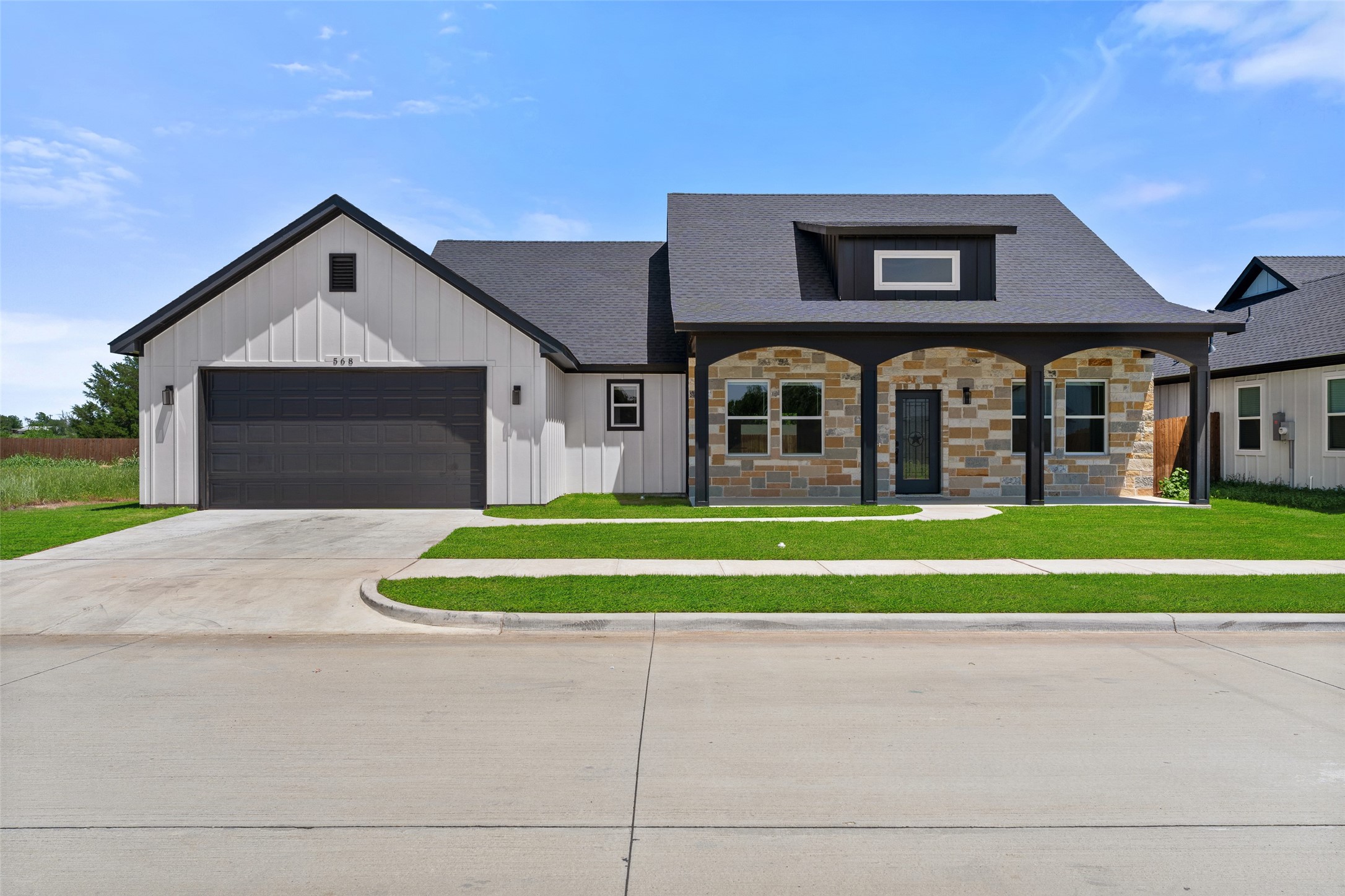 568 Highview Court Godley TX 76134