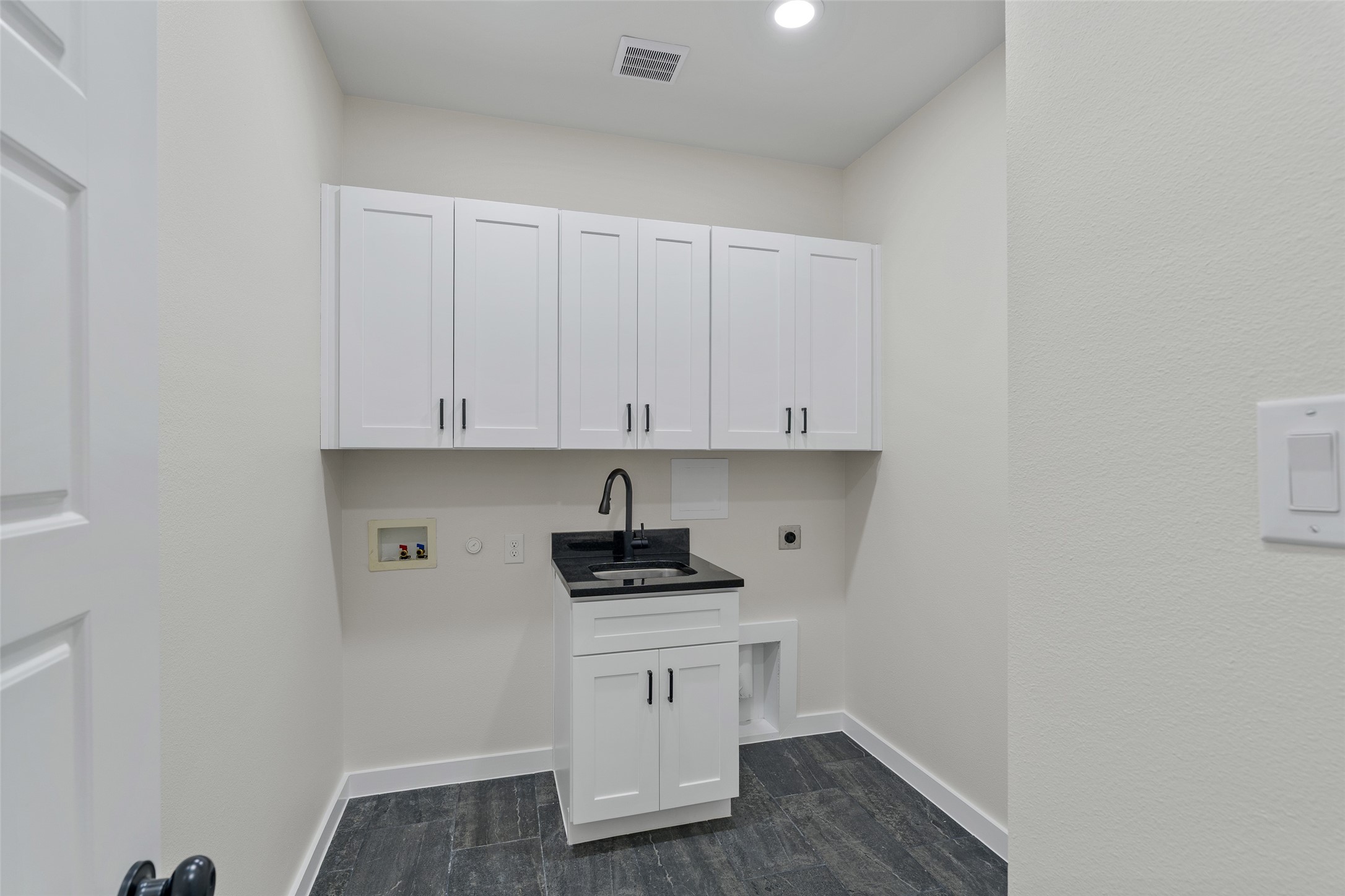 568 Highview Court Godley TX 76134