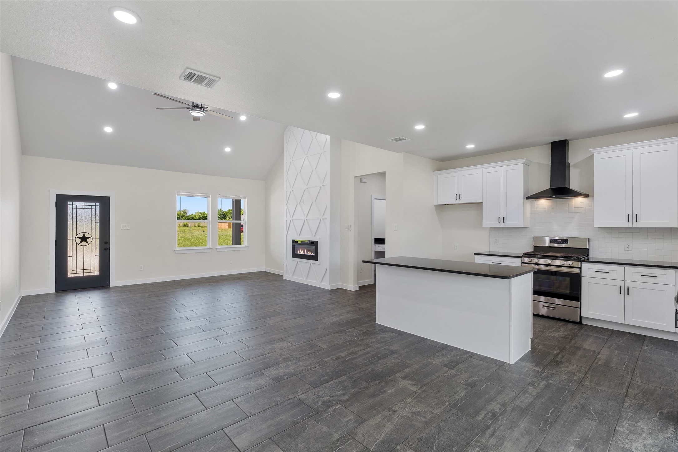 568 Highview Court Godley TX 76134