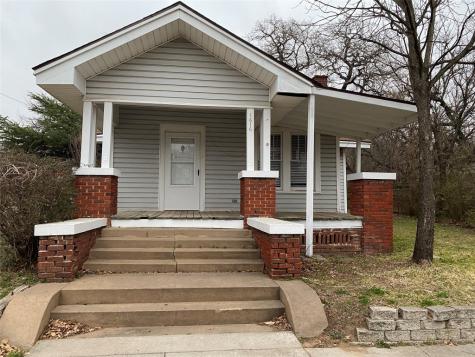 1616 N Oak Avenue Mineral Wells TX 76067
