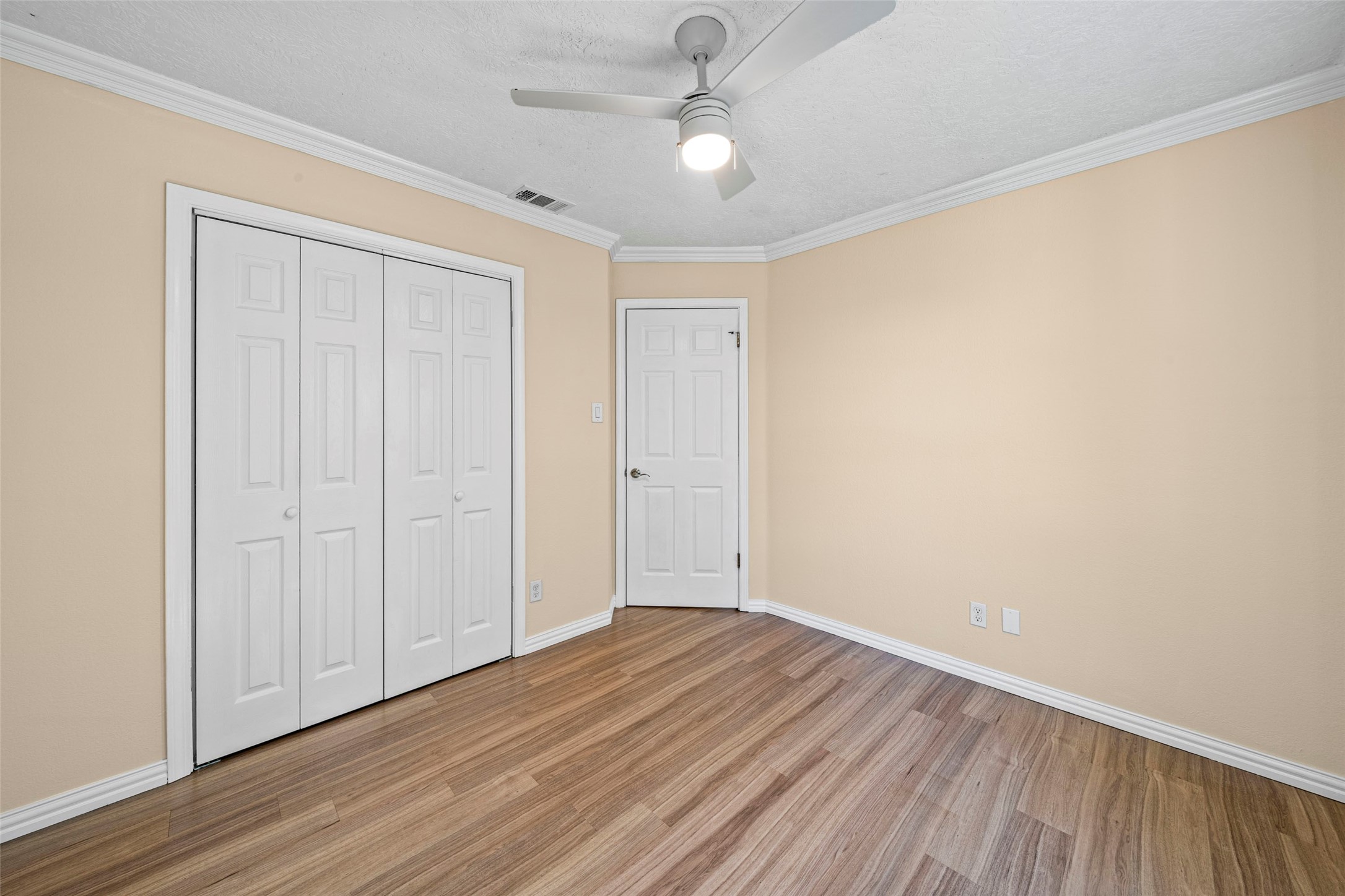 4355 Metronome Drive Grand Prairie TX 75052
