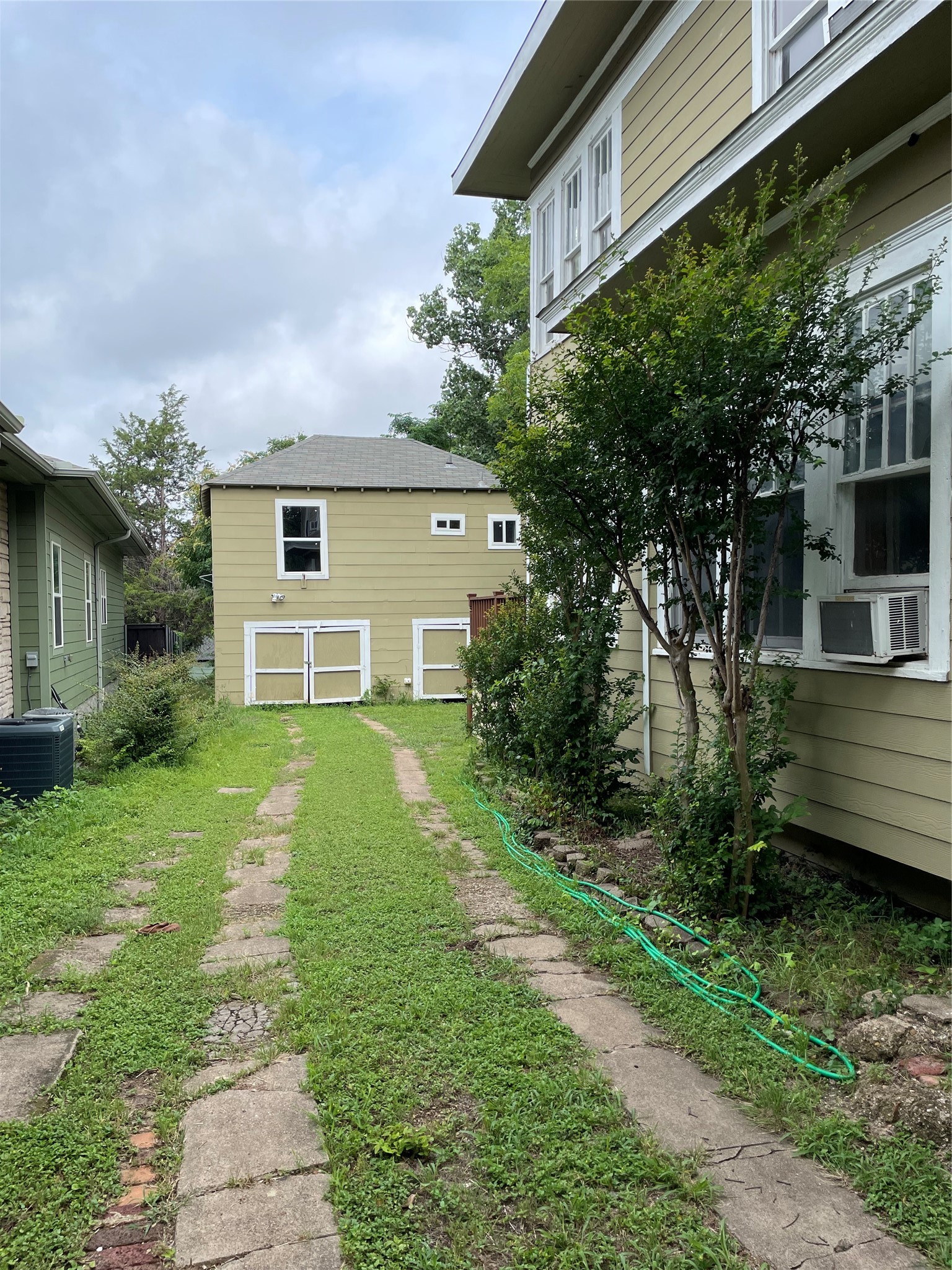 229 N Marlborough Avenue Dallas TX 75208