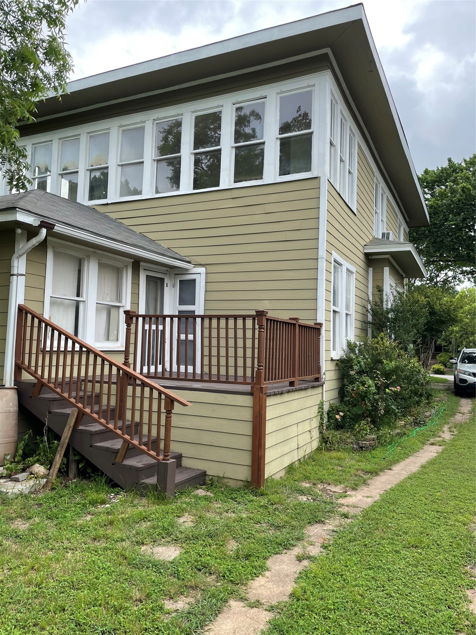 229 N Marlborough Avenue Dallas TX 75208